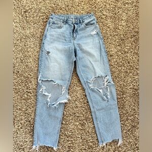 American Eagle - Distressed Jeans